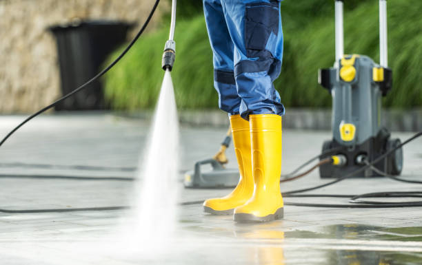 Why Choose Our Certified Pressure Washing Experts for Your Project Needs in Livingston, LA?